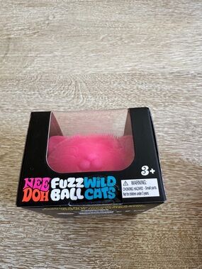 NeeDoh Fuzz Ball Wild Cats - Pink